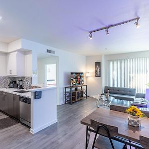 Two-Bedroom Apartment City View